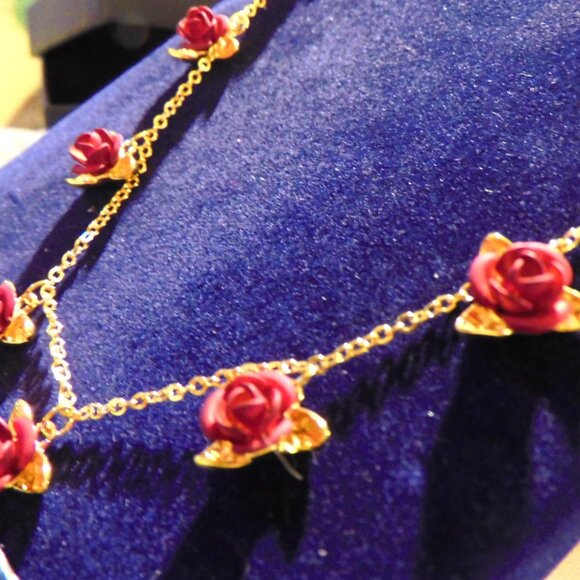 VINTAGE DANBURY MINT - ENAMELED ROSES with 14K GOLD PLATED LEAVES / ORIGINAL BOX - Picture 6 of 9
